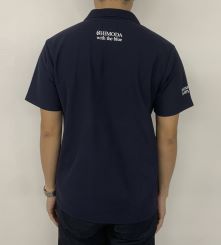 ポロシャツ背面